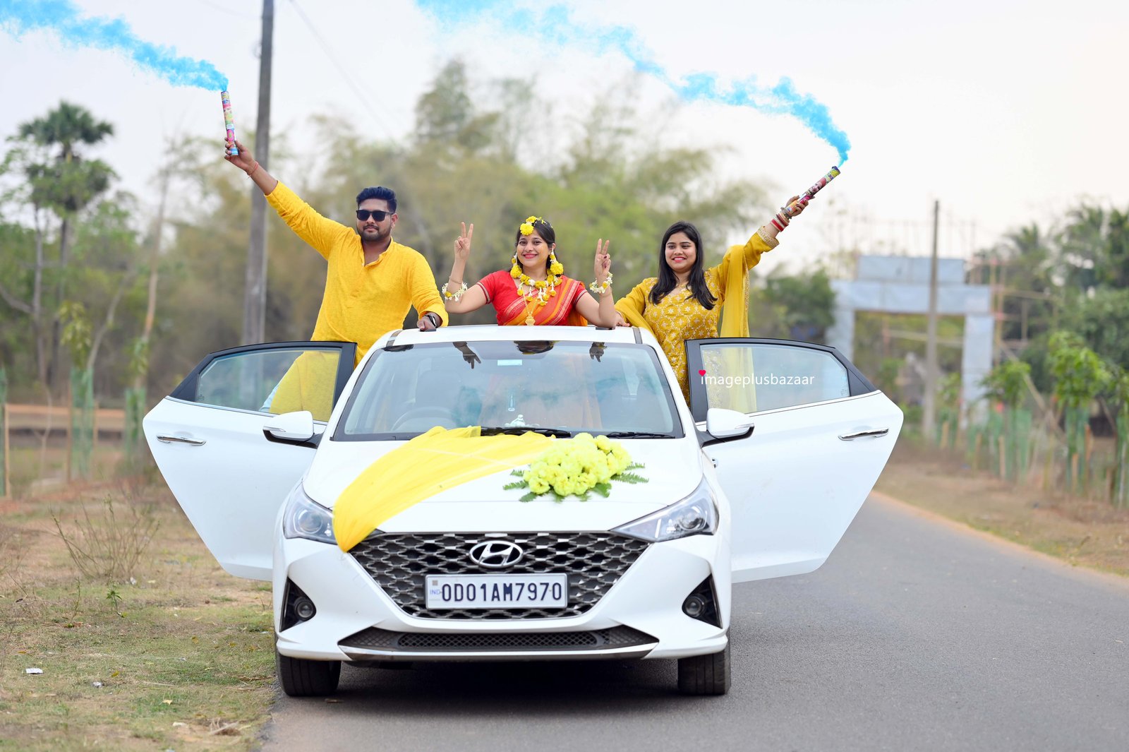 A Splash of Yellow, A World of Blessings